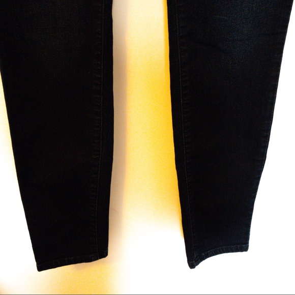 Guess Los Angeles Women Size 30x32 Mid-Rise - Picture 6 of 11
